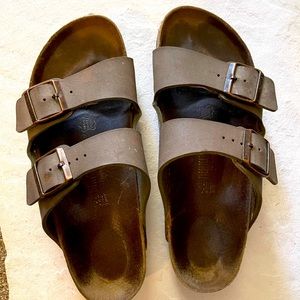 Birkenstock Arizona Sandal in mocha - size 41 (10)